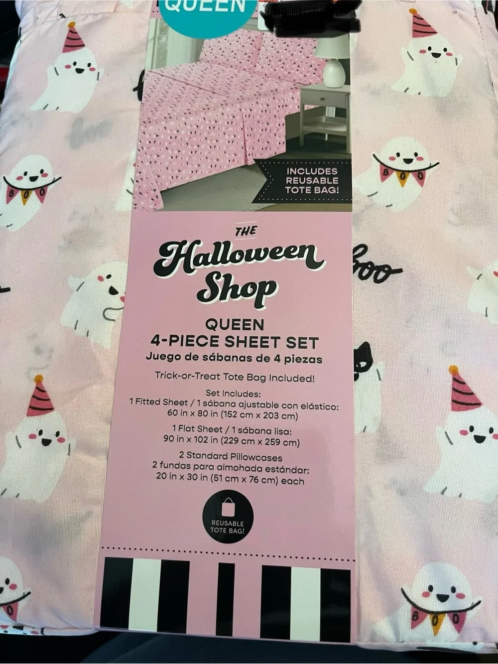 Que Pink Halloween Ghost Queen 4-Piece Sheet Set